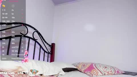 Snapshot of soyvane chatting on 12.24.24 VANESSA online show from 12.24.24