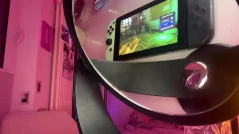 Spacegirl online show from 11.10.25