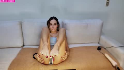 Snapshot of spaintense_ chatting on 11.17.25 spaintense_ online show from 11.17.25