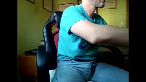 Snapshot of spanishharddick chatting on 05.21.26 Manu online show from 05.21.26