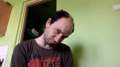 Snapshot of sparei7 chatting on 02.19.26 Snaiky online show from 02.19.26