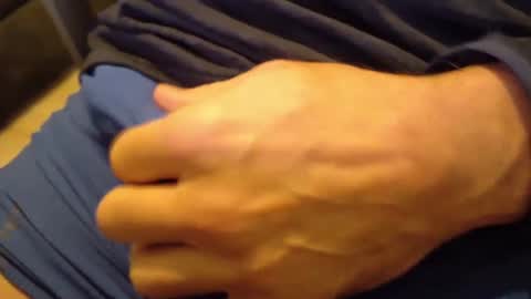 sparklenuts17 online show from 01.15.25