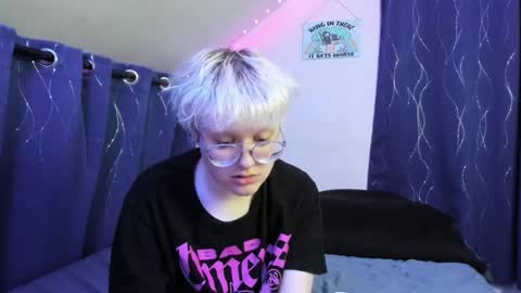 Atticus Pendragon online show from 11.17.25