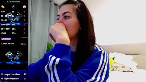 sparkly_eve online show from 03.02.25