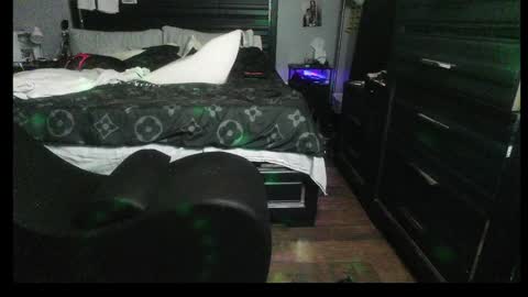Snapshot of spb69fucker chatting on 12.04.24 ROMEO JULIETXXX online show from 12.04.24