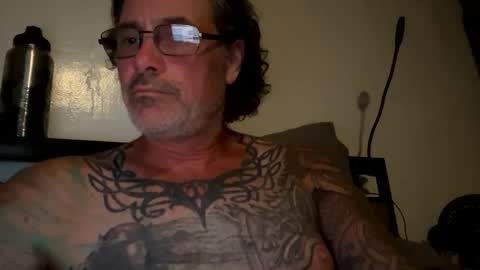 Snapshot of specter1972 chatting on 12.03.25 specter1972 online show from 12.03.25