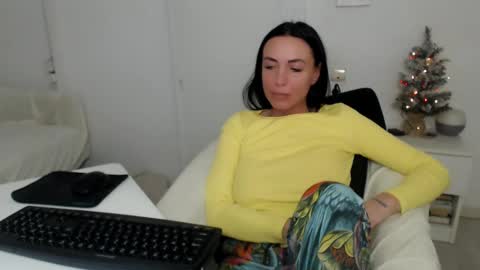 Carla online show from 12.22.24