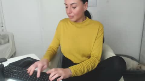 Carla online show from 02.21.25