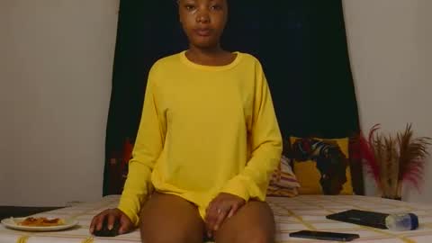 Snapshot of spicy_angels chatting on 11.20.25 Quinter Cheeky online show from 11.20.25