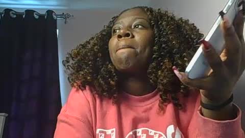 Snapshot of spicy_cherrie chatting on 06.25.26 cherrie online show from 06.25.26