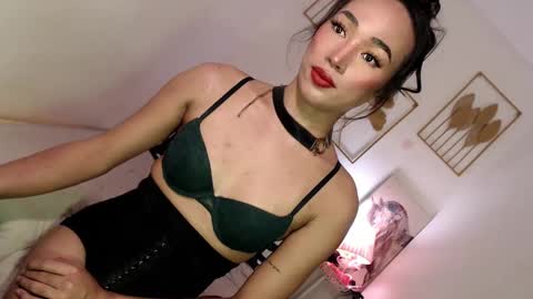 Alora online show from 02.15.25