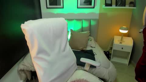 Sara online show from 02.21.25