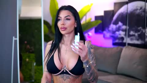 Spicy Maple online show from 02.17.26