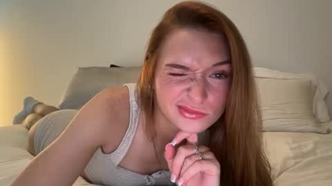 Baylee  online show from 10.08.25