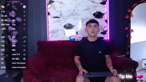 Snapshot of spicyboys_ chatting on 10.18.25 online show from 10.18.25