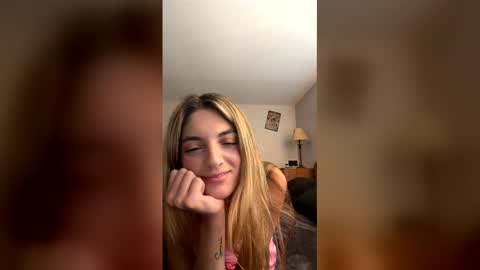 Snapshot of spicydiamond23 chatting on 05.29.26 spicydiamond23 online show from 05.29.26