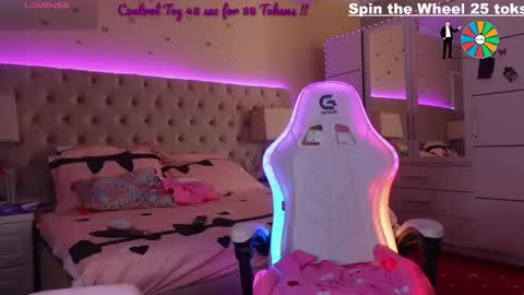 Alicia online show from 10.19.25