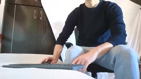 Snapshot of spider_0090 chatting on 10.08.25 Marco. When Im offline you can view premium content in bio online show from 10.08.25