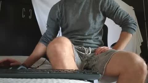 Snapshot of spider_0090 chatting on 10.21.25 Marco. When Im offline you can view premium content in bio online show from 10.21.25