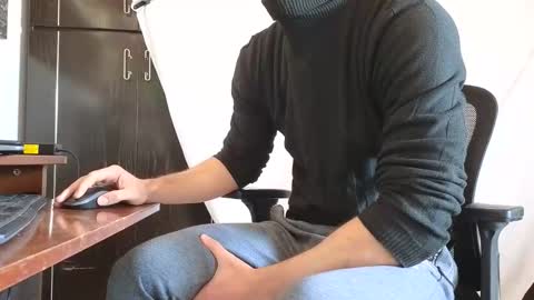 Snapshot of spider_0090 chatting on 11.08.25 Marco. When Im offline you can view premium content in bio online show from 11.08.25