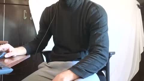 Marco. When Im offline you can view premium content in bio online show from 11.10.25