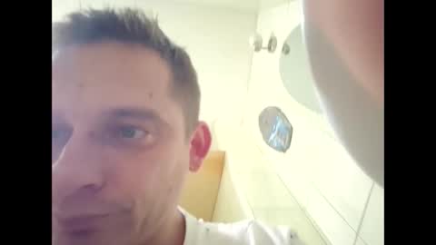 Snapshot of spike21fantasti978506 chatting on 10.26.25 spike21fantasti978506 online show from 10.26.25