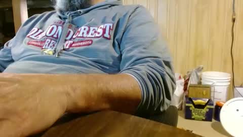 Snapshot of splash_w chatting on 10.17.25 Splash Man online show from 10.17.25