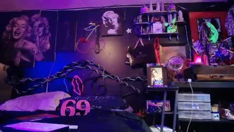 Snapshot of splashh_queen420 chatting on 02.23.26 Daddy His Splash Queen online show from 02.23.26