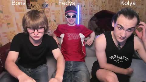 Snapshot of sponge_bob_spencer chatting on 06.06.26 Boris Fedya Kolya online show from 06.06.26