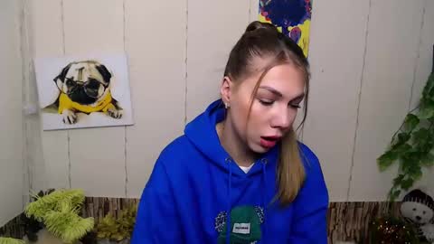 Snapshot of sport_tall_karina chatting on 12.10.24 Karina online show from 12.10.24