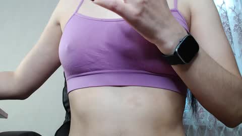 Snapshot of sports_woman5 chatting on 12.12.24 Tips are the best compliment to a woman online show from 12.12.24
