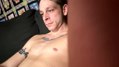 Snapshot of spotlight19955 chatting on 01.08.25 TN stuf online show from 01.08.25