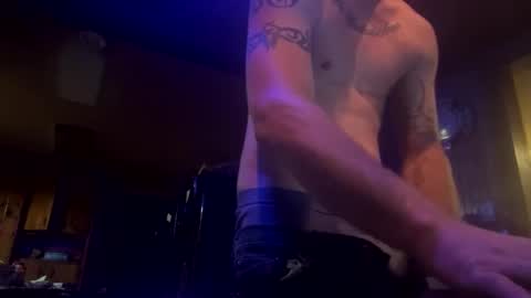 Snapshot of spotlight19955 chatting on 10.03.25 TN stuf online show from 10.03.25