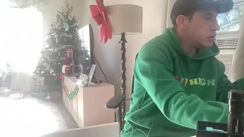 spun4feet online show from 12.16.25