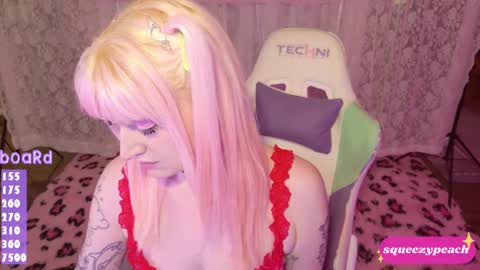squeezypeach online show from 09.12.25