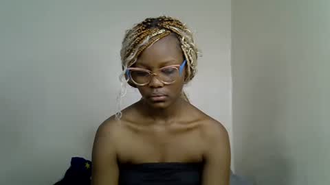 Tashy online show from 10.25.25