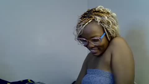 Tashy online show from 10.28.25