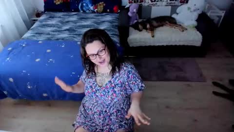 Kim online show from 11.28.25