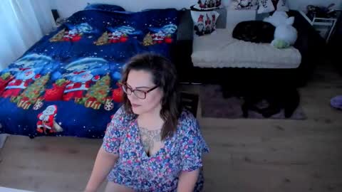 Kim online show from 12.04.25