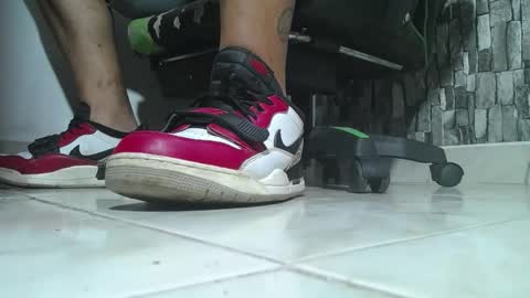 sr master cum its my old account online show from 11.25.25