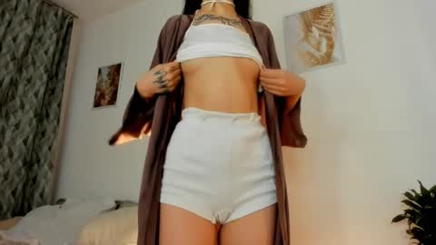 Snapshot of ssash1mii chatting on 05.28.26 Hey guys i miss you so much online show from 05.28.26