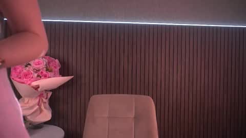 Kate online show from 09.26.25