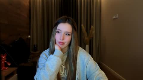 Snapshot of ssurf_time chatting on 06.28.26 Chloe online show from 06.28.26