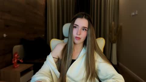 Snapshot of ssurf_time chatting on 07.19.26 Chloe online show from 07.19.26
