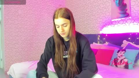 Stacey GMT5 Mo Tu We Th Fr Sa 3am -10am online show from 12.17.24