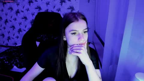 Stacey GMT5 Mo Tu We Th Fr Sa 3am -10am online show from 12.26.24