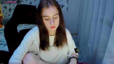 Stacey GMT5 Mo Tu We Th Fr Sa 3am -10am online show from 01.27.25