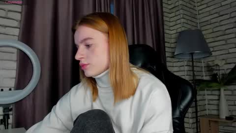 Stacey GMT5 Mo Tu We Th Fr Sa 3am -10am online show from 02.20.26