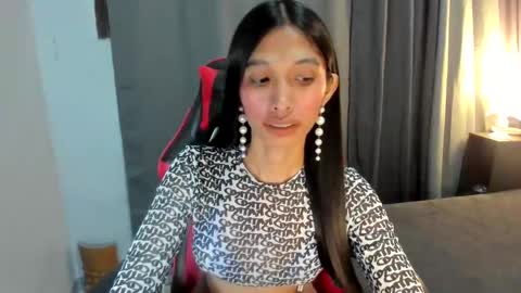 Snapshot of staceycummer chatting on 02.19.25 staceycummer online show from 02.19.25