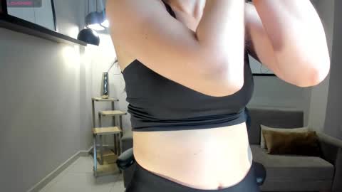 Stacy Woods online show from 03.02.25